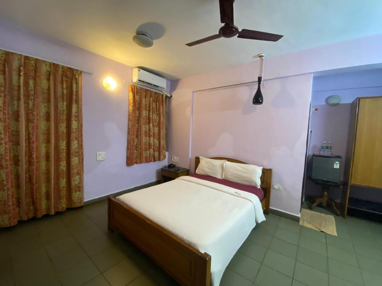 Falcon Resorts By Dia Hotels Calangute Zimmer foto