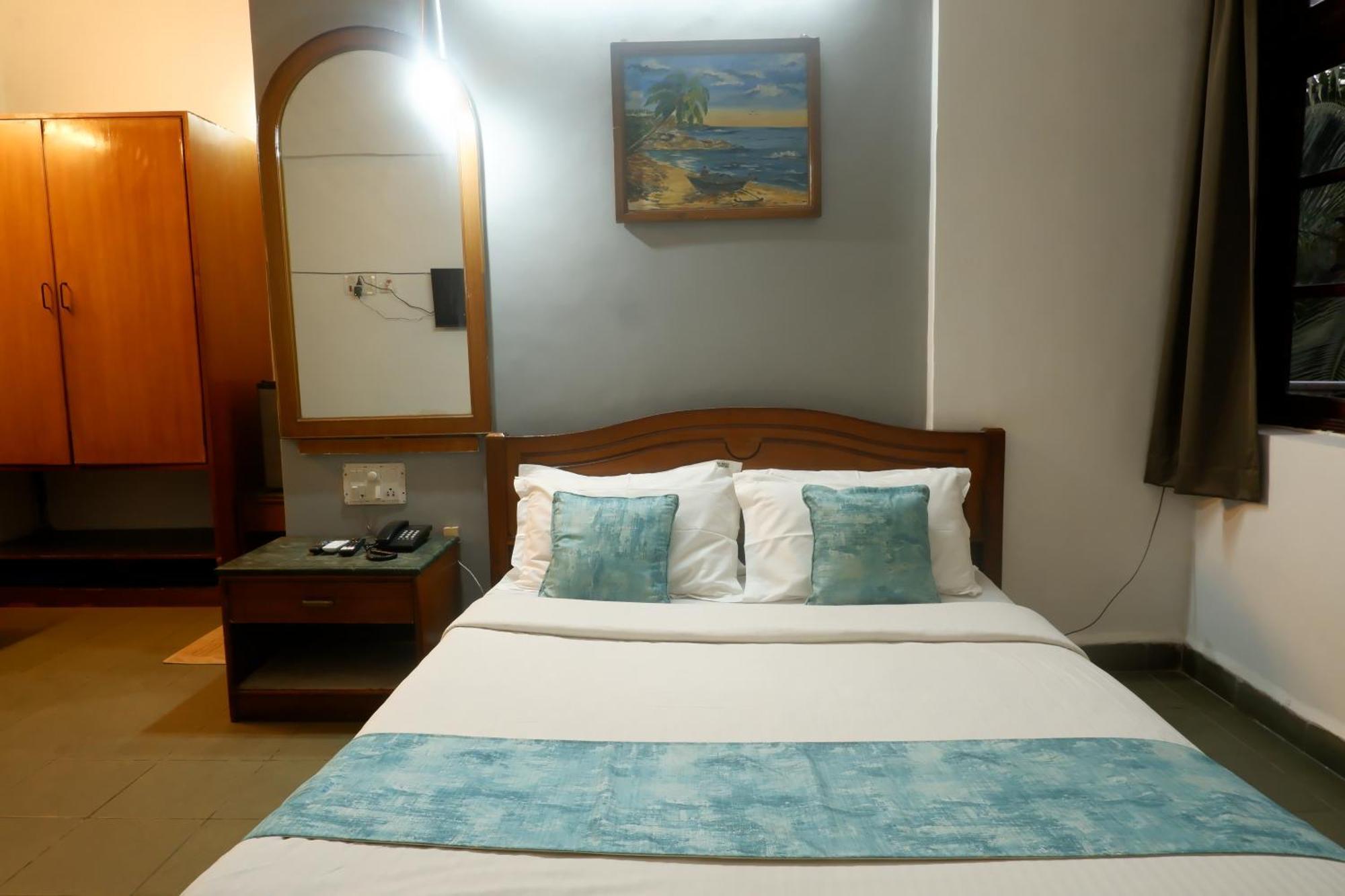 Falcon Resorts By Dia Hotels Calangute Zimmer foto